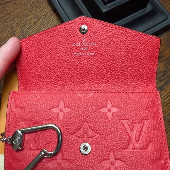 Louis Vuitton Empriente Card Holder with Keychain - Picture 11 of 15